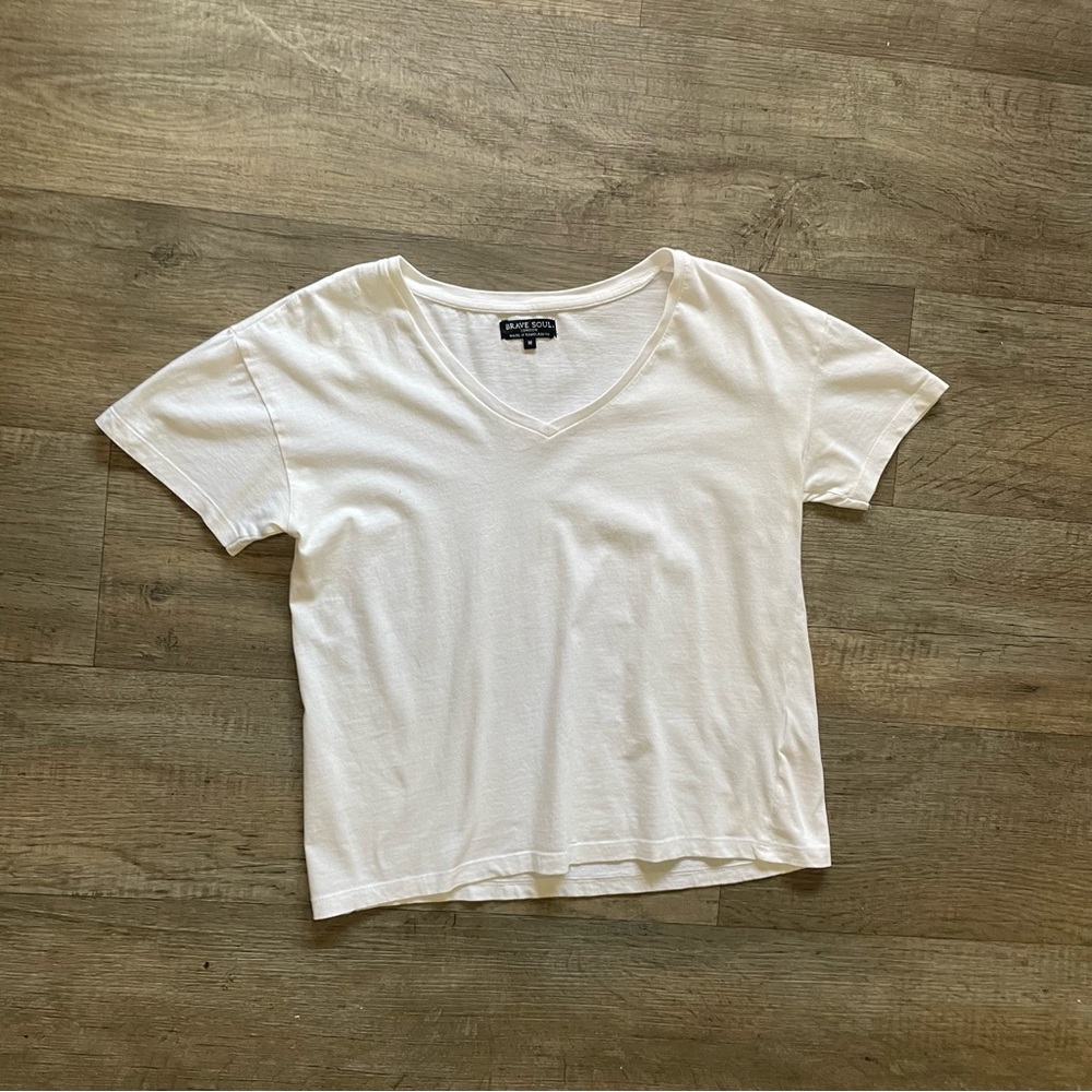 Brave Soul Womenβs White V-Neck Short Sleeve Tee